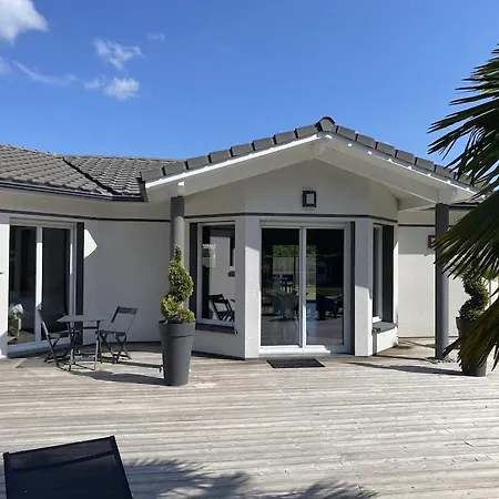 Avec Piscine Chauffee Proche Oceane Villa *